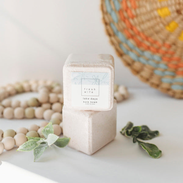 Lake Days Bath Bomb